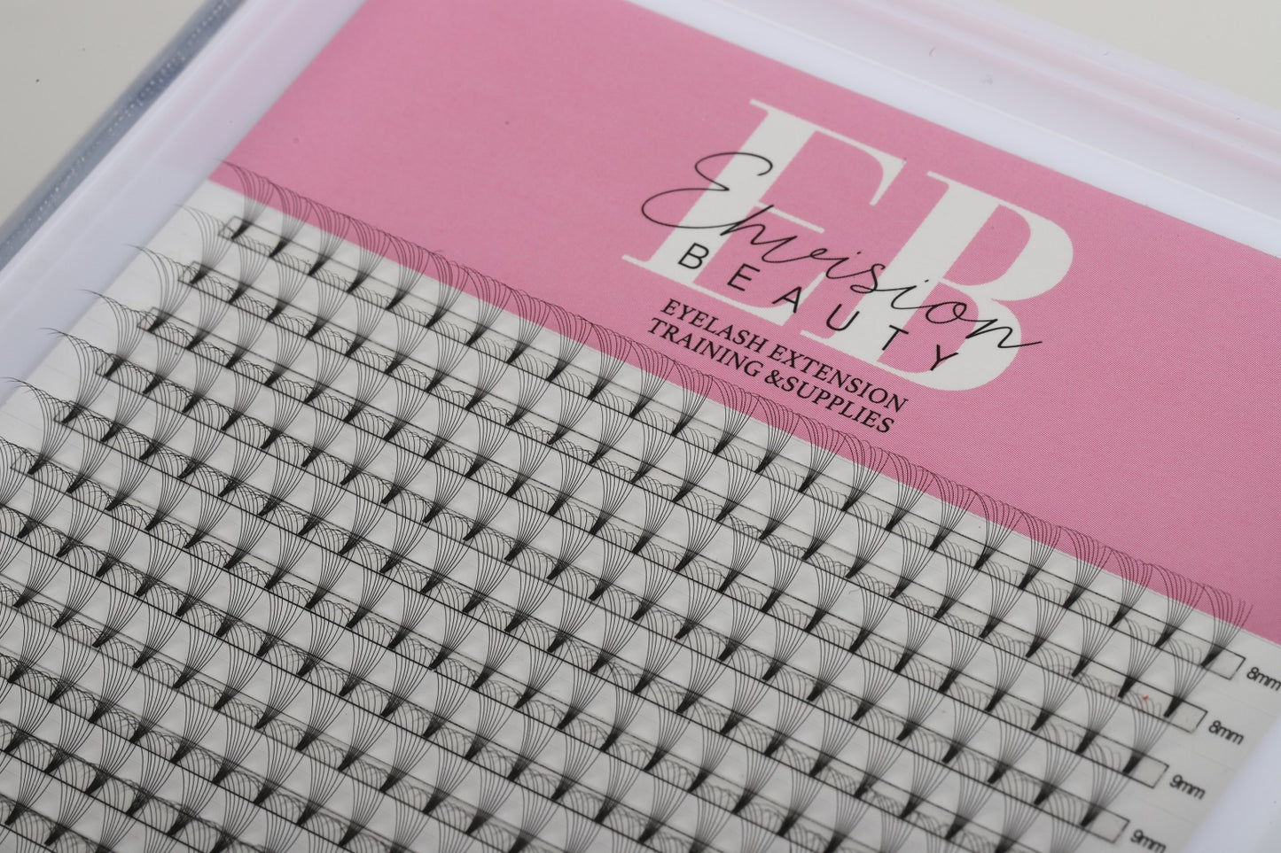 0.05 8D XL MIX TRAY Short Stem Lashes